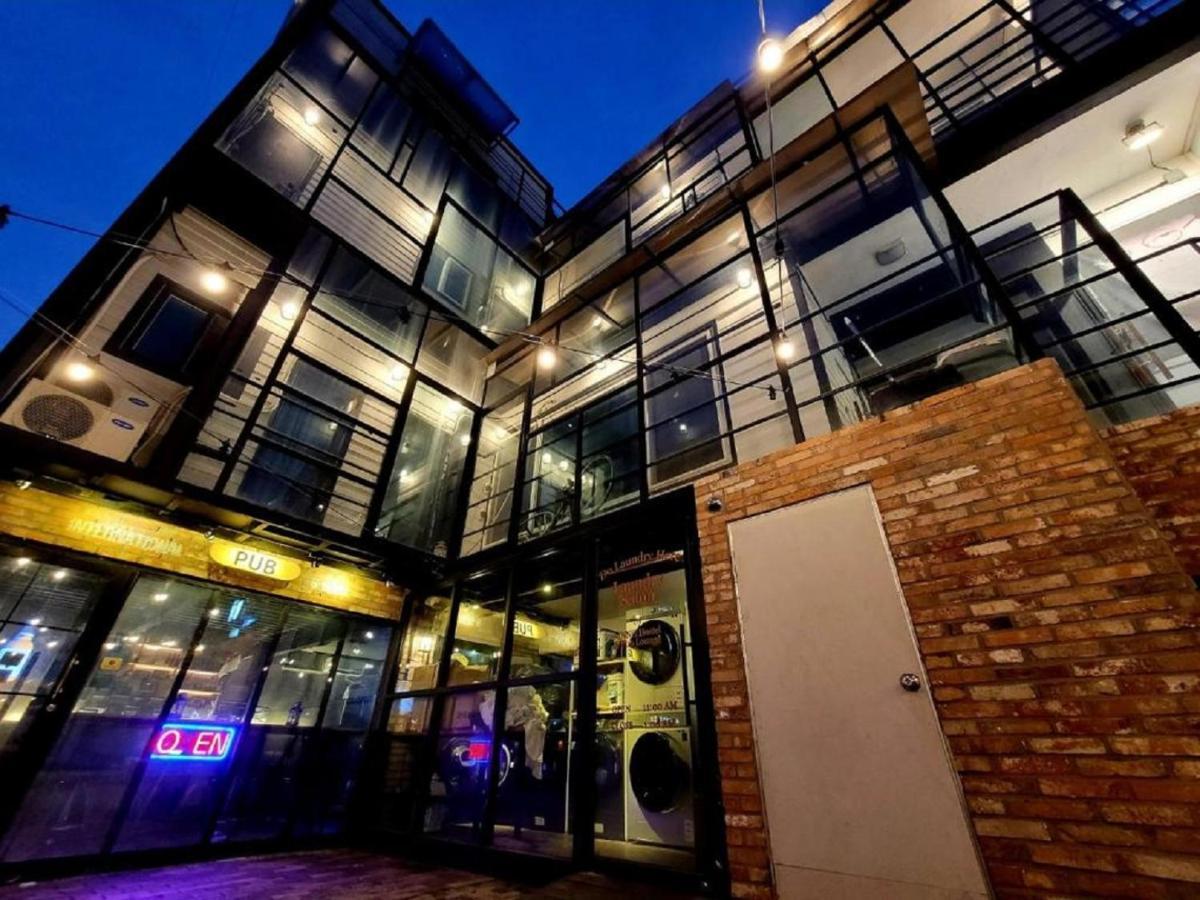 Inno Hostel & Pub Lounge Hongdae Seoul Exterior foto