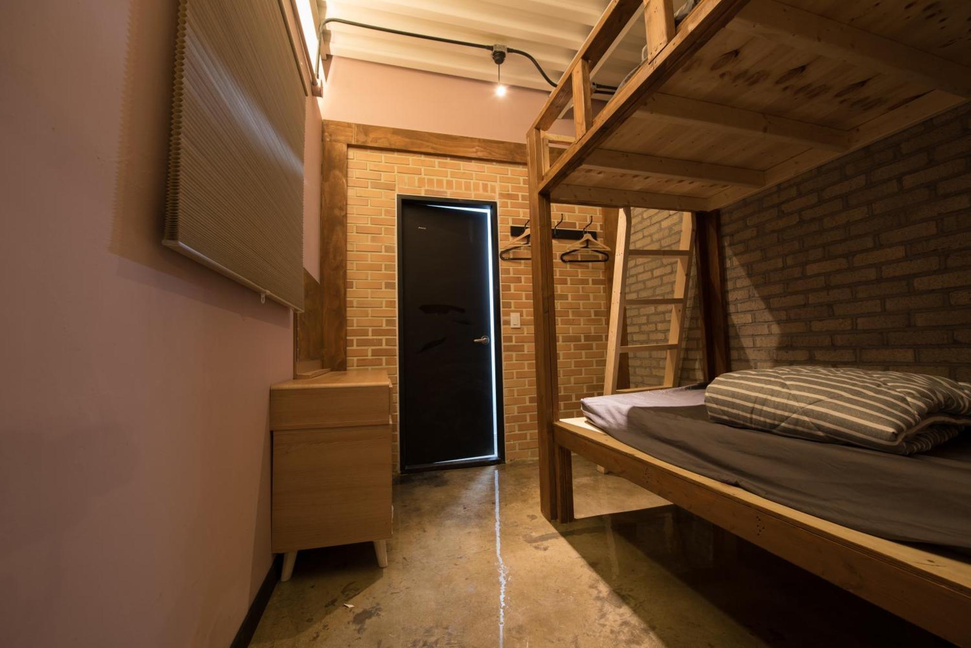Inno Hostel & Pub Lounge Hongdae Seoul Exterior foto
